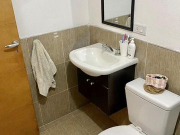 Oportunidad. Departamento en Venta de 2 plantas. Sin expensas. Centro Zárate