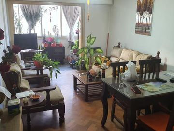 Córdoba Cap-Av. V. Sarsfield 200-200mts Shop. Olmos–2 ½ amb.-C/frente m lum-57m2- A/Viv-Prof