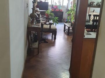 Córdoba Cap-Av. V. Sarsfield 200-200mts Shop. Olmos–2 ½ amb.-C/frente m lum-57m2- A/Viv-Prof