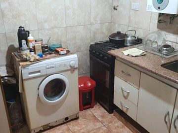 Córdoba Cap-Av. V. Sarsfield 200-200mts Shop. Olmos–2 ½ amb.-C/frente m lum-57m2- A/Viv-Prof