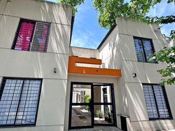 Oportunidad. Departamento en Venta de 2 plantas. Sin expensas. Centro Zárate