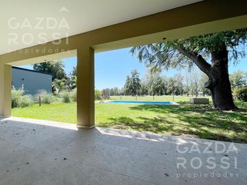 Casa con pileta a estrenar en Lomas Athletic Club Ezeiza