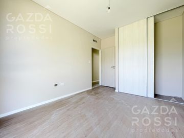 Casa con pileta a estrenar en Lomas Athletic Club Ezeiza