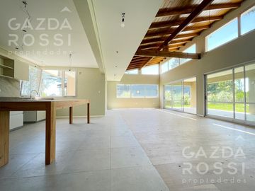Casa con pileta a estrenar en Lomas Athletic Club Ezeiza