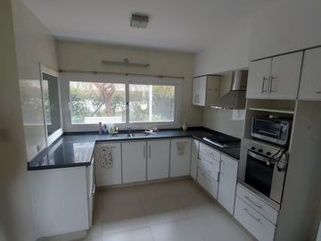 Casa en  venta en Barrio Privado Cadaques - Funes