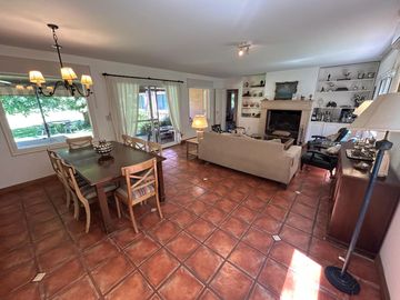 Venta - Casa - Country Club Martíndale - Pilar