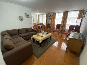 Departamento en Venta en Lord Cochrane, Metro Moneda