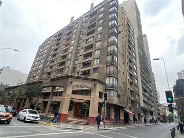 Departamento en Venta en Lord Cochrane, Metro Moneda