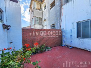 Apto crédito PH sin expensas de 2 ambientes en venta en Olivos, Vicente López.