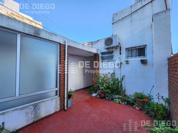 Apto crédito PH sin expensas de 2 ambientes en venta en Olivos, Vicente López.