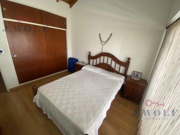 Casa 4ambientes en el centro Ballester