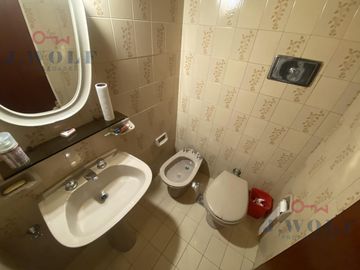 Casa 4ambientes en el centro Ballester