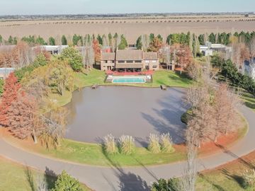 Venta Casa en Los Alamos Club de Campo