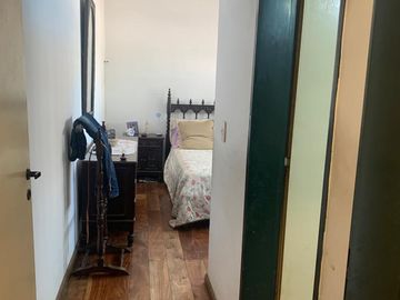 Casa en  venta en  Gral. Rodriguez, con quincho o de departamento de 2 ambientes, ideal 2 familias.