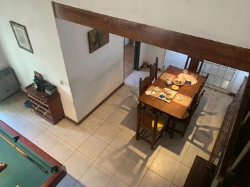 Casa en  venta en  Gral. Rodriguez, con quincho o de departamento de 2 ambientes, ideal 2 familias.