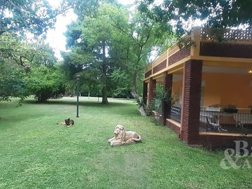 Excelente quinta en Chacras de Canning