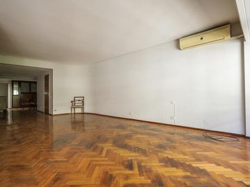 VENTA - Departamento 4 ambientes c/dep cochera y baulera - RECOLETA