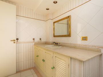 VENTA - Departamento 4 ambientes c/dep cochera y baulera - RECOLETA