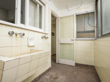 VENTA - Departamento 4 ambientes c/dep cochera y baulera - RECOLETA