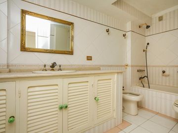 VENTA - Departamento 4 ambientes c/dep cochera y baulera - RECOLETA