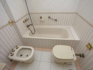 VENTA - Departamento 4 ambientes c/dep cochera y baulera - RECOLETA