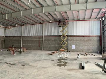 Galpón - Depósito  de 3200 m2  en  Barracas - ALQUILER - Mixtura 3
