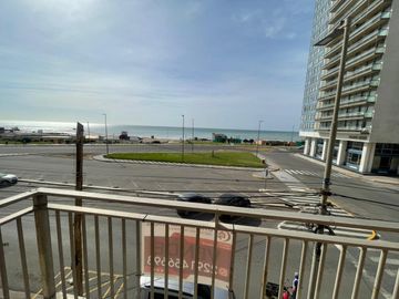 Edif. Cristal piso 2 - 3 Ambientes - Zona IV - Miramar