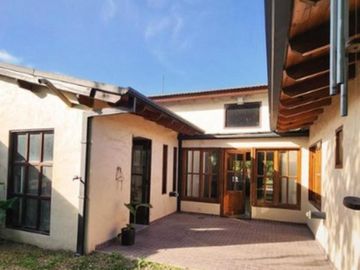 Casa en venta - 3 Dormitorios 2 Baños - 750Mts2 - Cañuelas