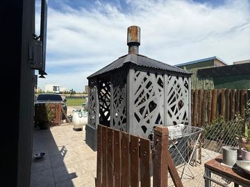 Casa en venta - 4 Dormitorios 5 Baños - Cochera - 1.350Mts2 - Esteban Echeverría
