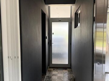 Casa en venta - 4 Dormitorios 5 Baños - Cochera - 1.350Mts2 - Esteban Echeverría