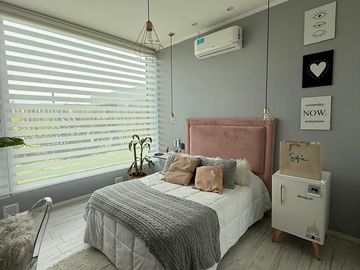 Casa en venta - 4 Dormitorios 5 Baños - Cochera - 1.350Mts2 - Esteban Echeverría