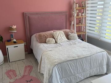 Casa en venta - 4 Dormitorios 5 Baños - Cochera - 1.350Mts2 - Esteban Echeverría