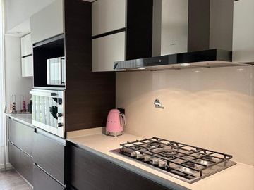 Casa en venta - 4 Dormitorios 5 Baños - Cochera - 1.350Mts2 - Esteban Echeverría