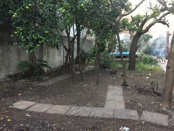 Casa en venta - 3 Dormitorios 2 Baños - Cocheras - Villa Maipú