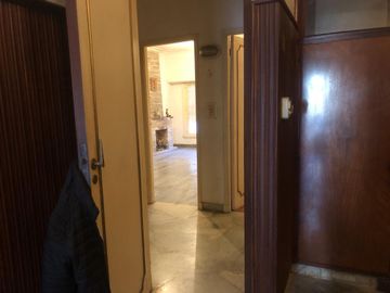 Casa en venta - 3 Dormitorios 2 Baños - Cocheras - Villa Maipú