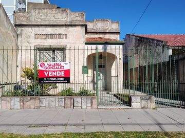 Casa en venta con lote de 8,66 x 42,86 - Wilde