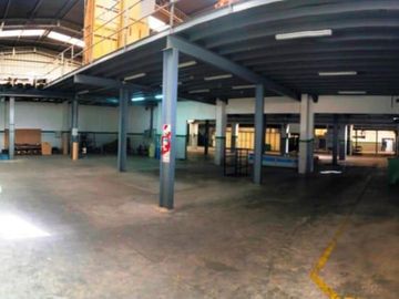 Alquiler de Deposito con 3900mts cubiertos Banfield
