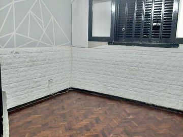 PH AL FRENTE EN EXCELENTE BARRIO RESIDENCIAL BANFIELD O. 40 m2 Aprox. Planta Baja