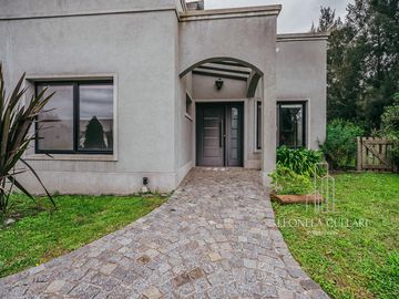 Casa en Venta - Barrio Santo Domingo - San Vicente - Canning