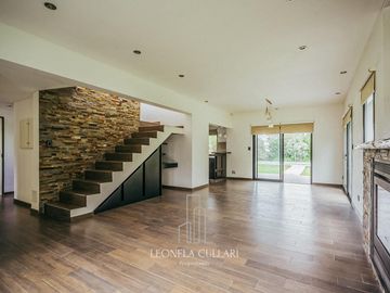 Casa en Venta - Barrio Santo Domingo - San Vicente - Canning
