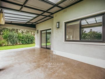 Casa en Venta - Barrio Santo Domingo - San Vicente - Canning