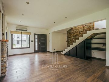 Casa en Venta - Barrio Santo Domingo - San Vicente - Canning