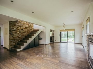Casa en Venta - Barrio Santo Domingo - San Vicente - Canning