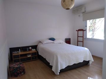 Vendo Casa Funes Hills  Cadaques  Integramente en Planta Baja