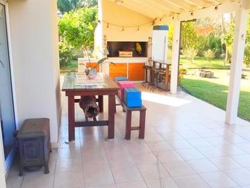 Vendo Casa Funes Hills  Cadaques  Integramente en Planta Baja