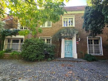 Excelente casa en optima ubicación Lib. al Río Acassuso