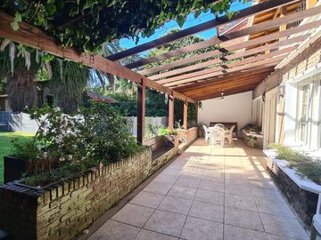 Excelente casa en optima ubicación Lib. al Río Acassuso