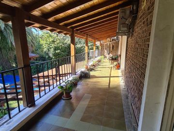 Excelente casa en optima ubicación Lib. al Río Acassuso