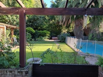 Excelente casa en optima ubicación Lib. al Río Acassuso