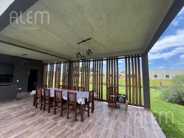 Casa en Alquiler en Canning - Fincas del Alba
